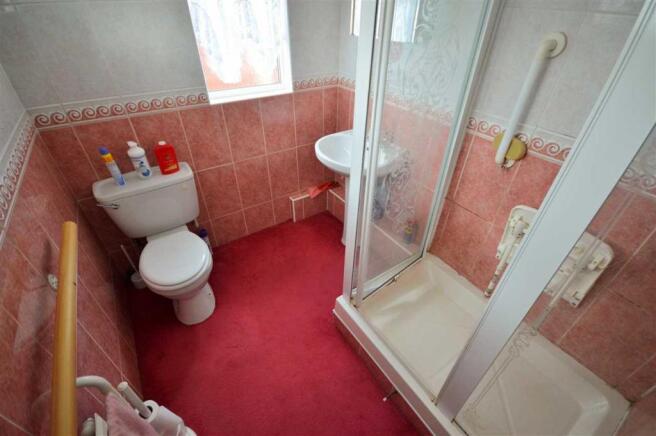 Shower Room: