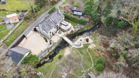 Mynachlog Road, Pontyberem, Llanelli, Carmarthenshire, SA15