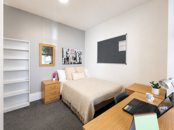 Bedroom 2.1