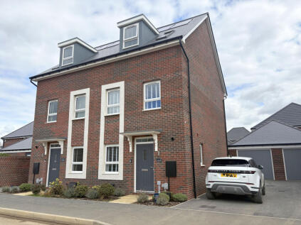 Juneberry Road, Ashchurch, Tewkesbury, GL20
