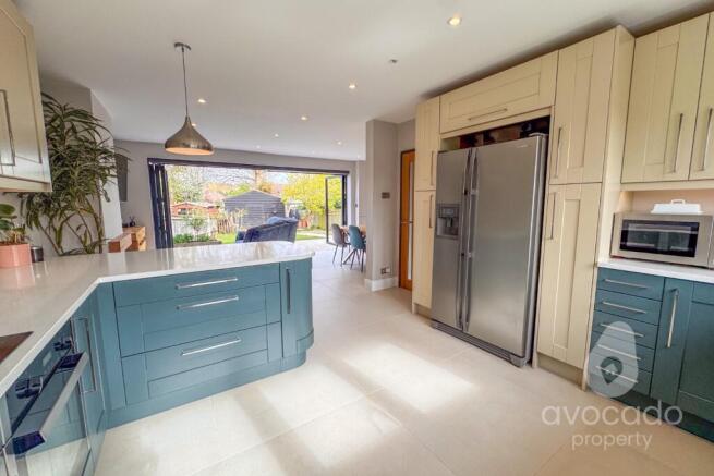 Hillside Crescent, Camberley, GU16 9AY photo 3