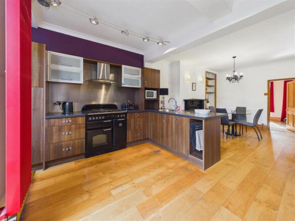 3 bed Cottage for sale Image 6