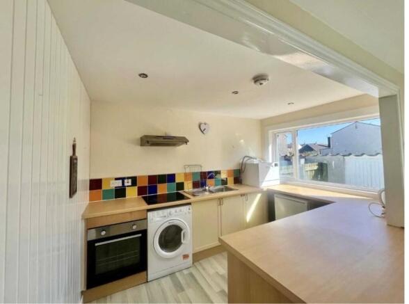 kitchen from landlord.jpg