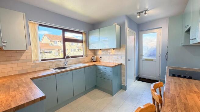 3 bed Detached Bungalow for sale Image 5