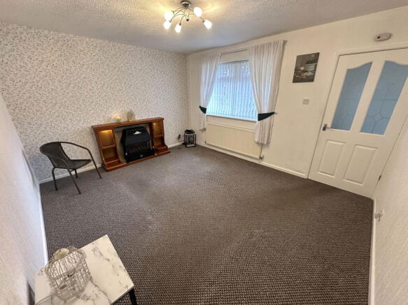 2 bed Semi-Detached Bungalow for sale Image 6