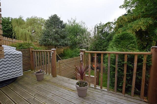 3 bed Terraced to rent Image 6