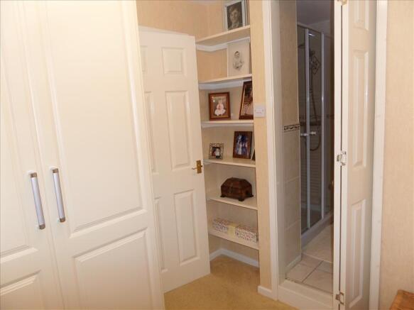 DRESSING ROOM