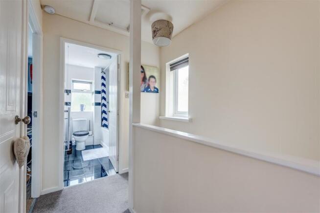 36FarnabyDrive(Interior)(17of25).jpg