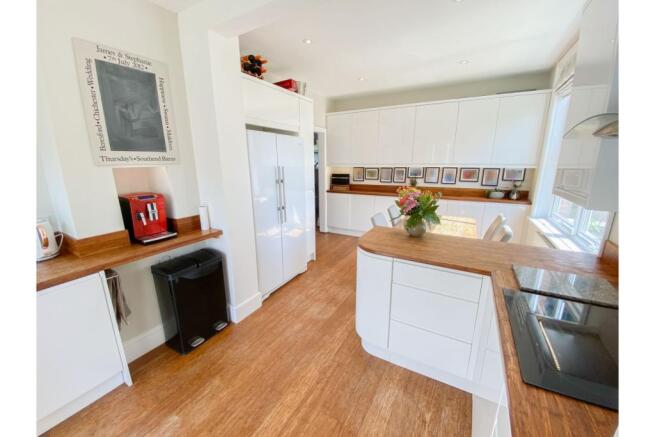 Kitchen/Dining Room