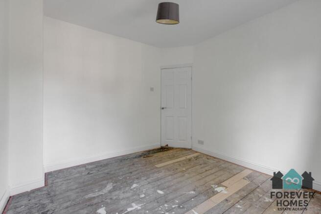 3 bed Semi-Detached for sale Image 12