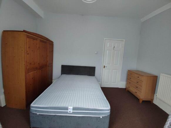 1 bed Flat to rent Image 5