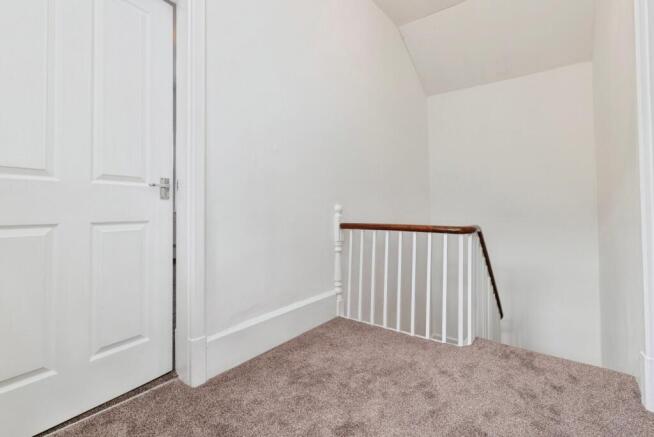 3 bed Terraced for sale Image 12