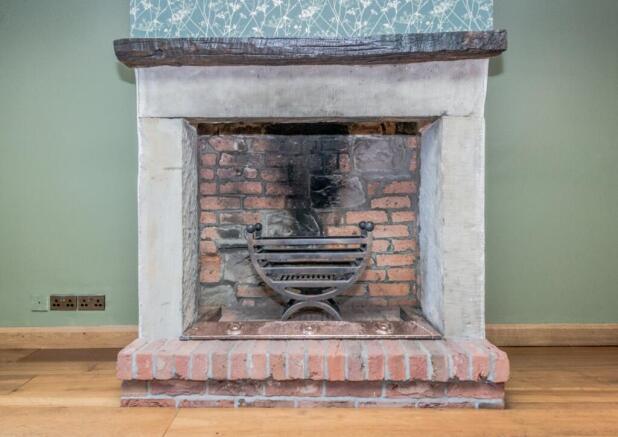 3 bed Terraced for sale Image 12