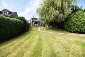 47, Green End, Denton M34 7PT