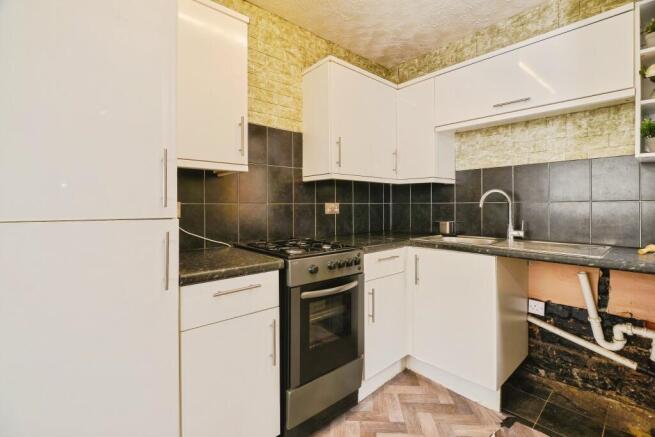 2 bed Terraced for sale Image 5
