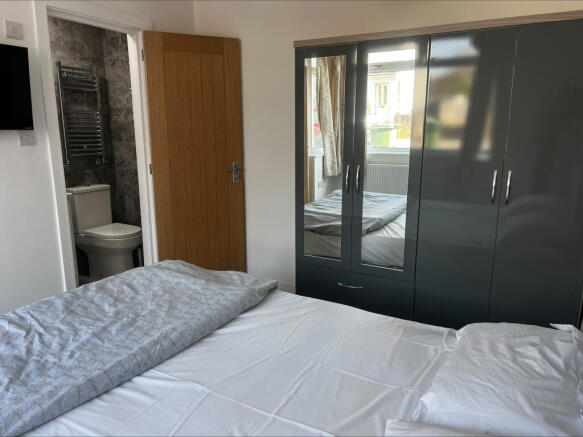 processed-A8F56E71-C726-4BE3-A44E-B6D43025544C.jpe