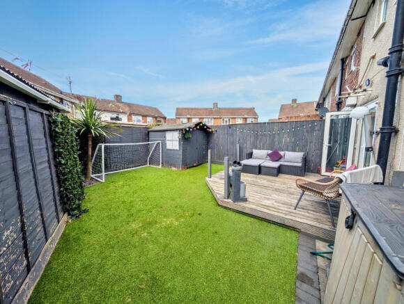 3 bed Semi-Detached for sale Image 10