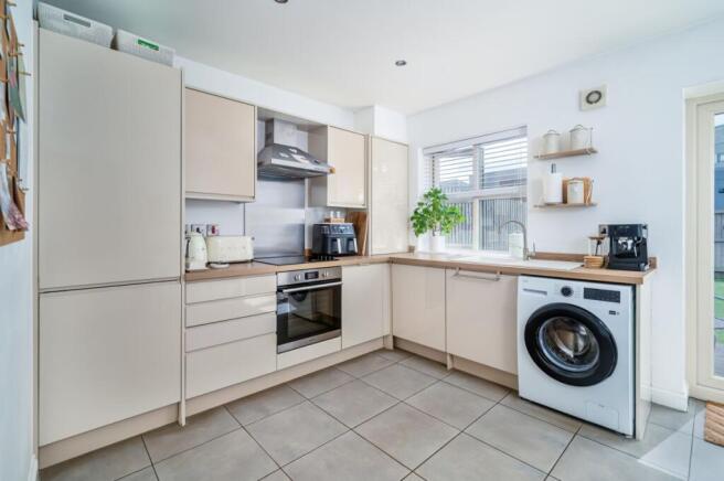 3 bed Semi-Detached for sale Image 5