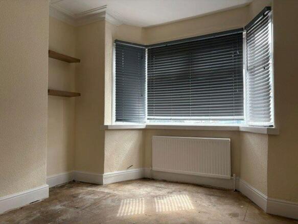 3 bed Terraced to rent Image 5