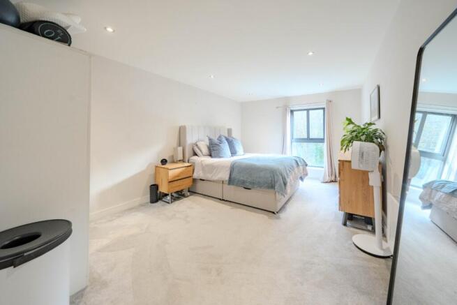1 bed Apartment for sale Image 6