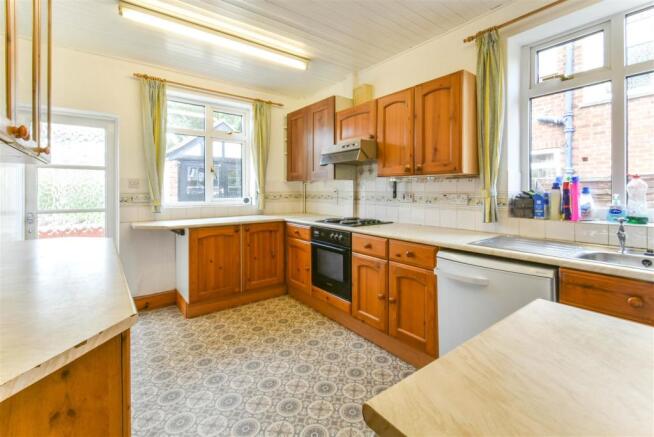 kitchen 1.JPG