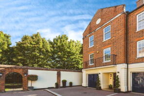 7, Drakes Court, Quayside Walk, Southampton SO40 4AA