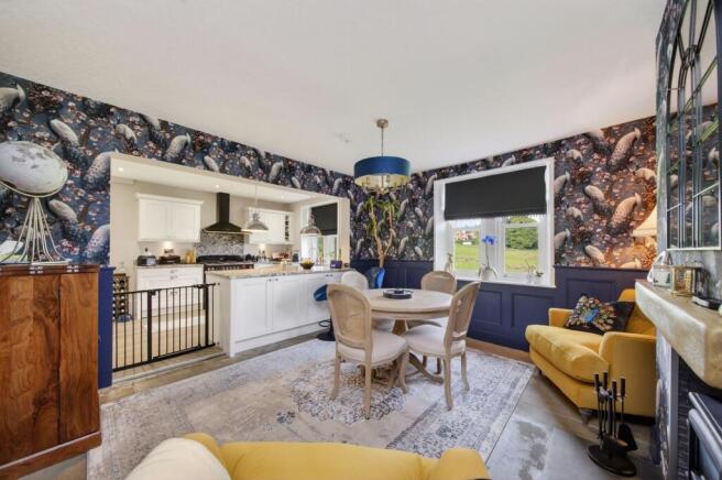 OPEN PLAN DINING KITCHEN