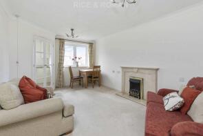 Flat 41, 33a Royston Court, Manor Road North, Esher KT10 0AF