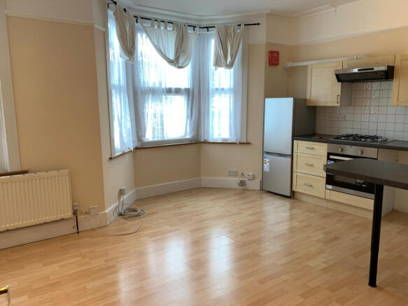 2 bed flat to rent Granville Road, Wood Green N22