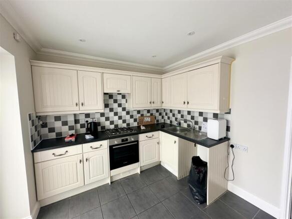 House in Wealden, Polegate - View 2