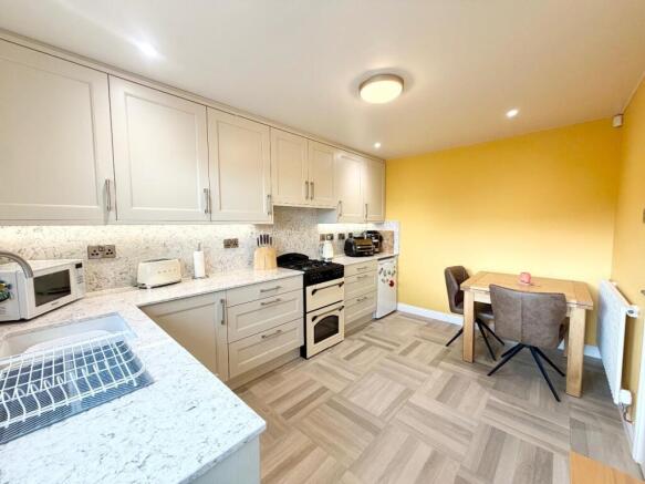 3 bed Detached for sale Image 7