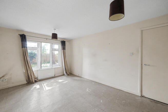 Flat 5, Brookfield House, Penn Road, Datchet, SL3 9RB