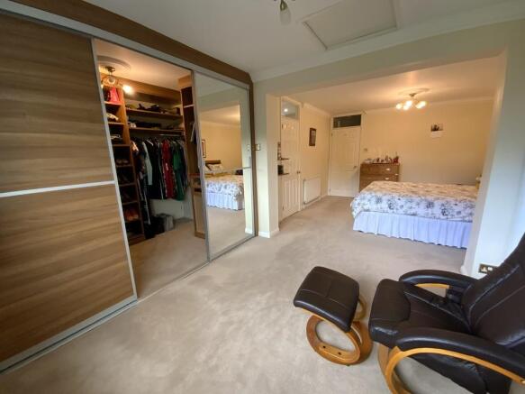 Walk In Wardrobe 