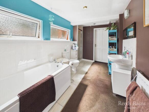 3 bed Terraced for sale Image 10