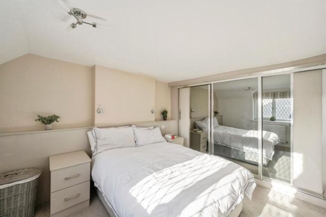 2 bed Detached for sale Image 10