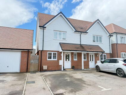Stunning Semi Detached Home on The Bapchild/Sittingbourne Borders - Pear Tree Orchard