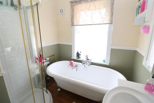 Bath / Shower Room / WC