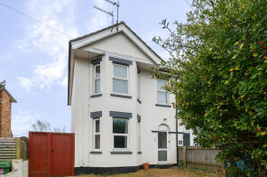 4, Gorleston Road, Poole BH12 1NW