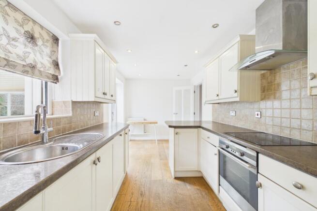 3 bed Detached for sale Image 9