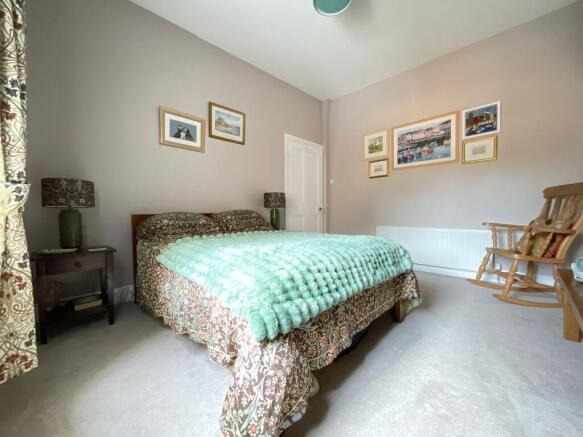 4 bed Terraced for sale Image 11