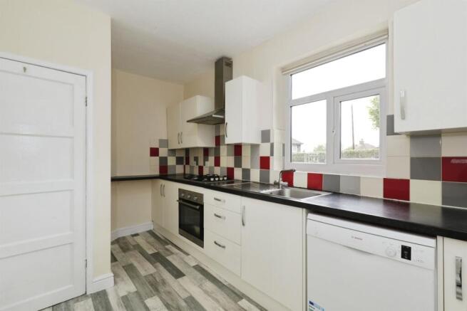 2 bed Semi-Detached for sale Image 5