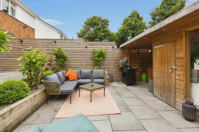 2 bed Semi-Detached for sale Image 11