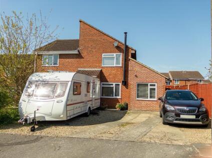 Quantock Close, Melksham