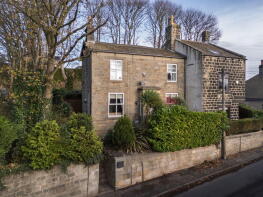 Dale View, Over Lane, Rawdon, Leeds LS19 6DY