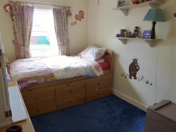 Bedroom 2.JPG