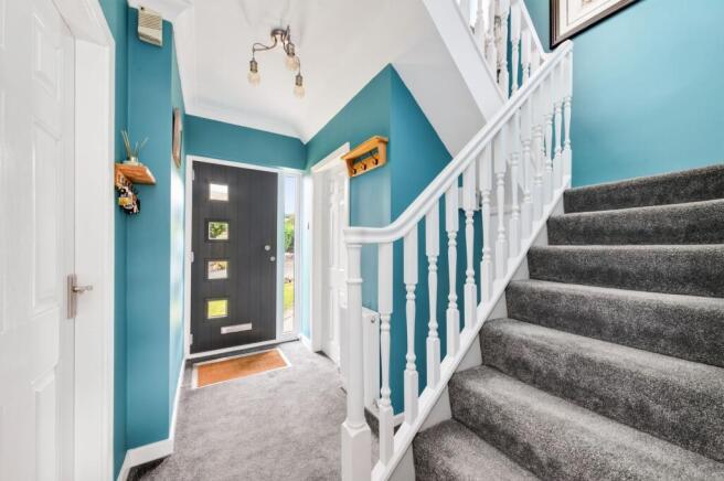 4 bed Detached for sale Image 5
