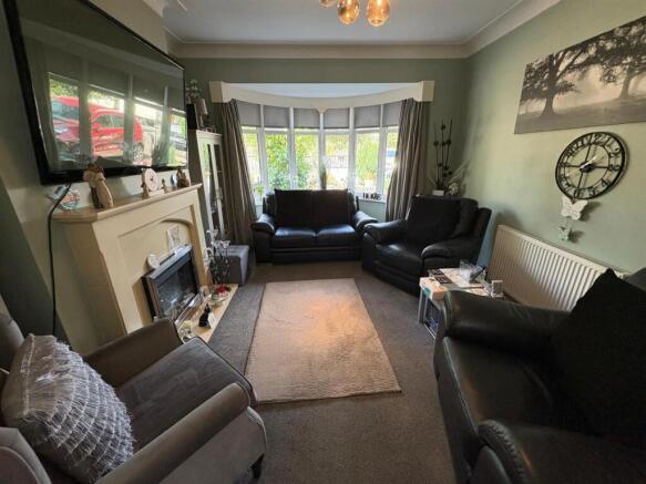 3 bed Semi-Detached for sale Image 5