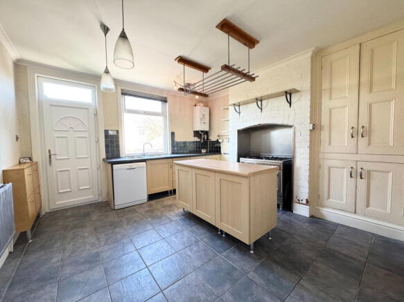 3 bed Terraced for sale Image 5