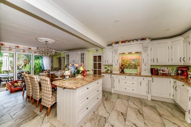 Kitchen/breakfast ro