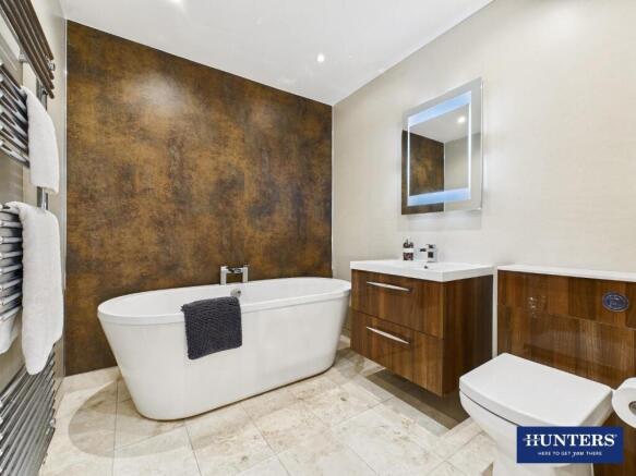 Master En-Suite